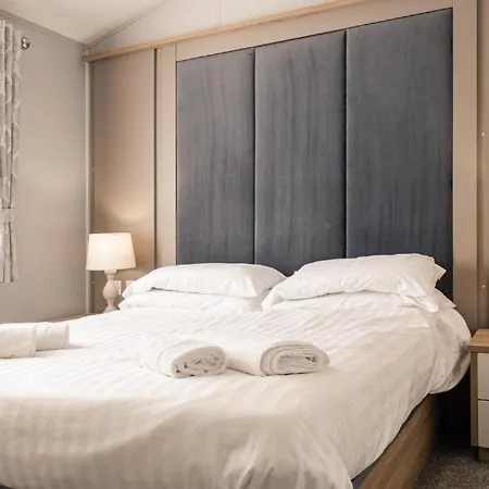 Orman Evi Lilac With Hot Tub